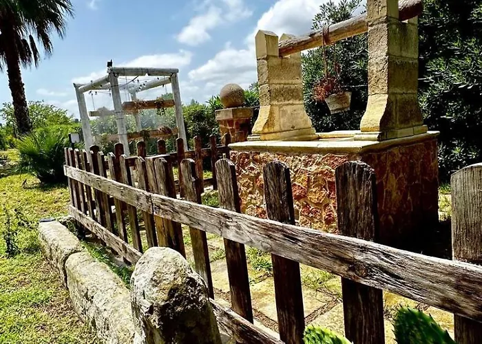 Dimora Idruntina فندق مبيت وإفطار 3*