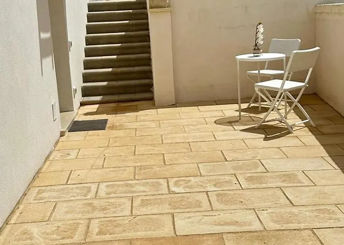 فندق مبيت وإفطار Dimora Idruntina 3*