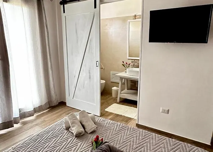 Dimora Idruntina فندق مبيت وإفطار 3*