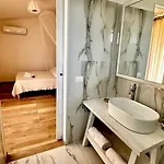 Dimora Idruntina Bed & Breakfast 3*
