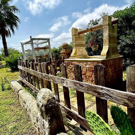 Dimora Idruntina فندق مبيت وإفطار 3*