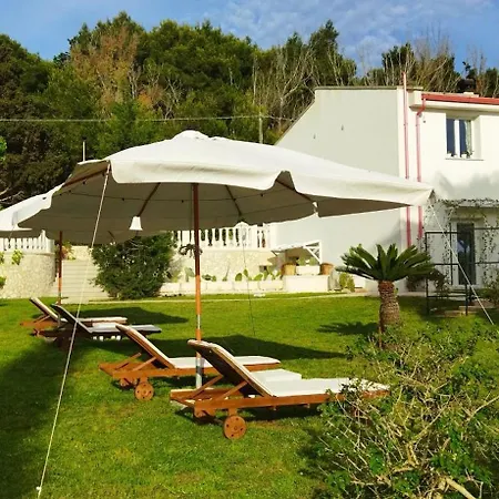 Bed & Breakfast Dimora Idruntina 3*